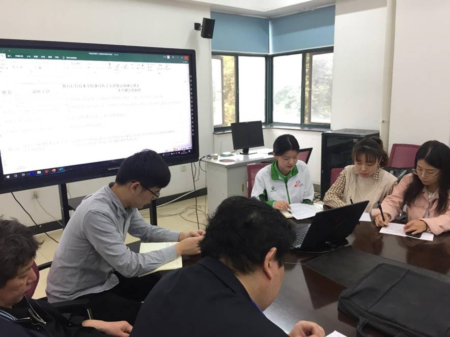 说明: C:\Users\kqp\Desktop\不忘初心、牢记使命新闻稿\调研会议及专题党课\IMG_4753.JPG